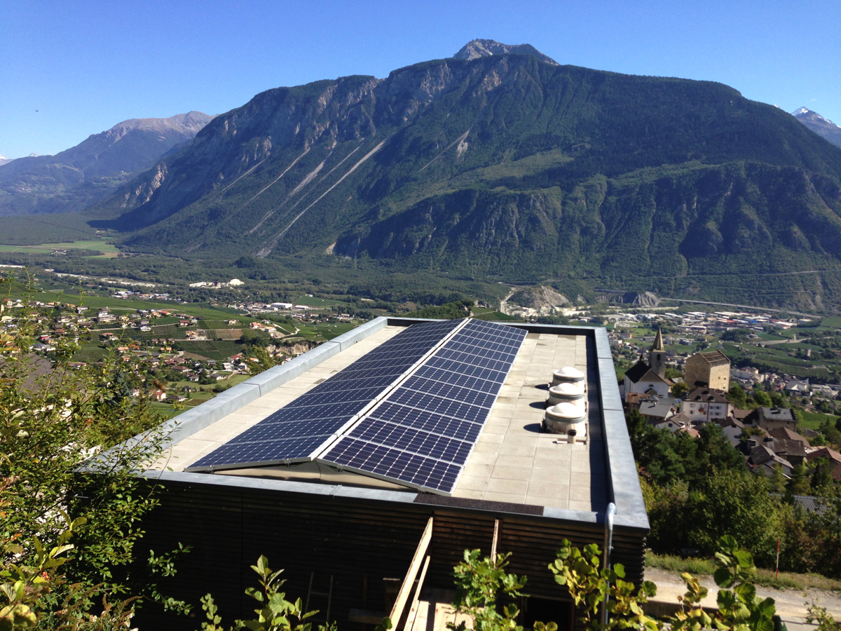 Centrale solaire de 6'890 Wc à 3973 Venthône
