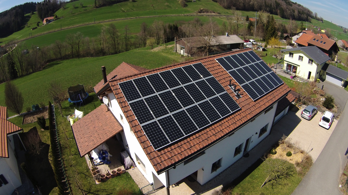 Centrale solaire de 9'750 Wc à 1677 Prez-vers-Siviriez