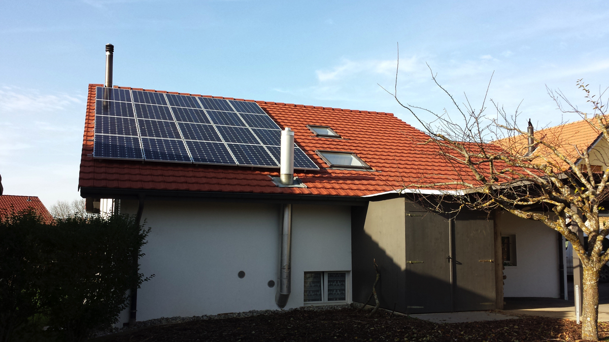 Centrale solaire de 16'200 Wc à 1742 Autigny